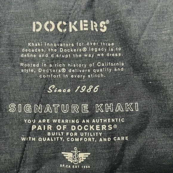 Dockers Signature Iron Free Khaki Straight Fit Stain Defender Pants Size 40x32 - Picture 8 of 9